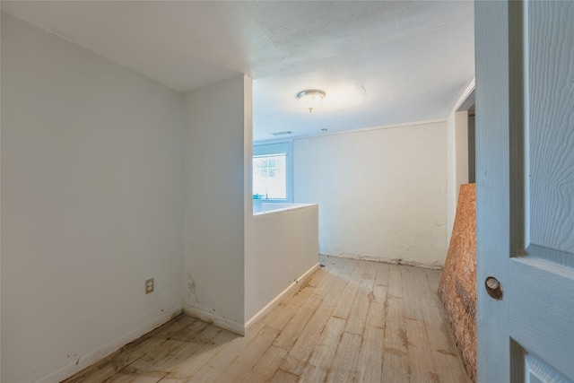 6058 Golden Gate Dr, Dallas, TX 75241 - unfurnished room featuring light wood-style floors