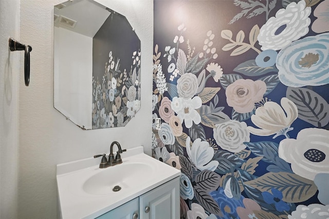 2668 Silver Hill Dr, Fort Worth, TX 76131 - bathroom with vanity