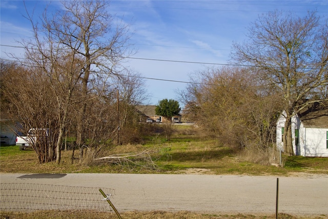 111 N Stadium Dr, Alvord, TX 76225