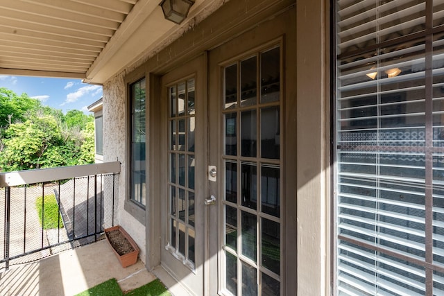 8750 Park Ln Unit 151, Dallas, TX 75231 - balcony with french doors