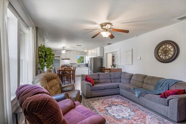 13591 County Road 420, Tyler, TX 75704 - living room featuring ceiling fan