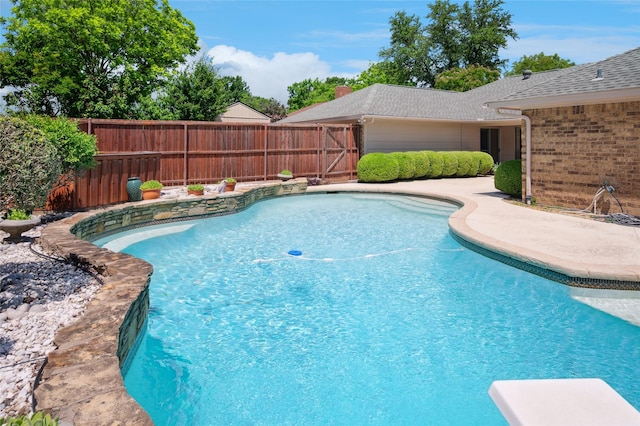 1706 Morningstar Trl, Richardson, TX 75081 - view of swimming pool with fence