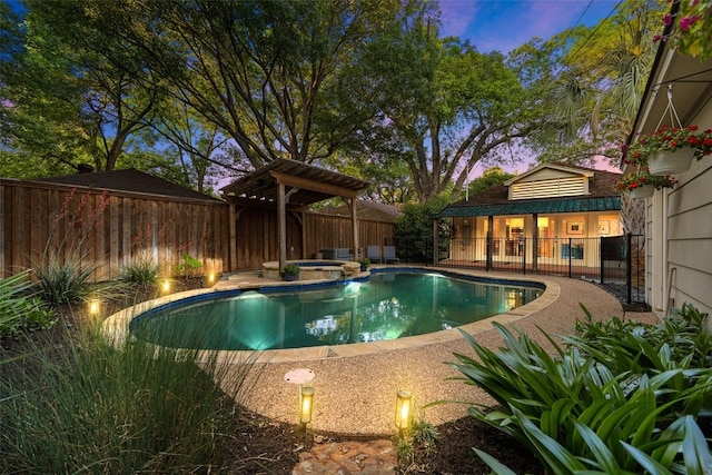 1143 N Winnetka Ave, Dallas, TX 75208 - view of pool featuring a fenced backyard, a pool with connected hot tub, and a patio