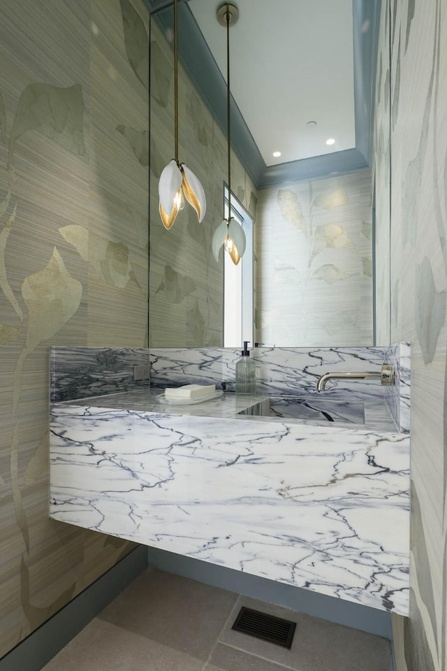 3906 Shenandoah St, Highland Park, TX 75205 - view of full bath