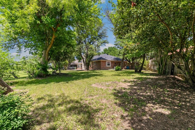 7300 Frances Ct, North Richland Hills, TX 76182 - view of yard