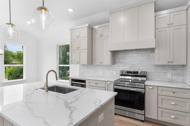 2915 NW Loraine St, Fort Worth, TX 76106 - kitchen featuring electric stove, a sink, premium range hood, decorative backsplash, and vaulted ceiling