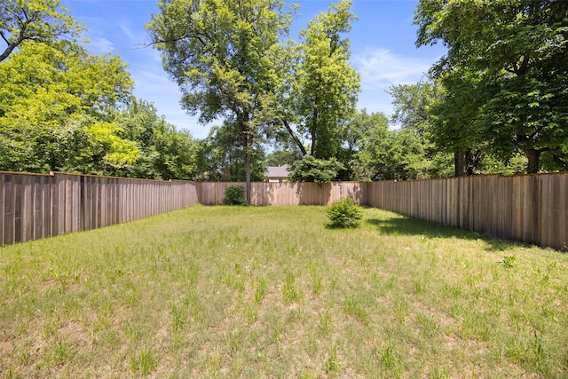 2535 Exline St, Dallas, TX 75215 - view of yard