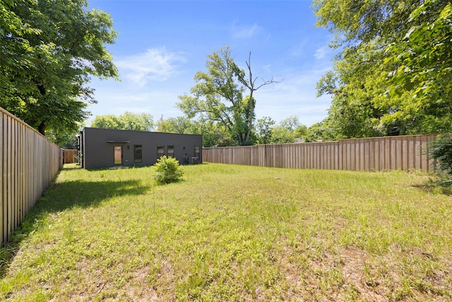 2535 Exline St, Dallas, TX 75215 - view of yard