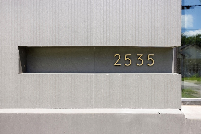 2535 Exline St, Dallas, TX 75215 - exterior view