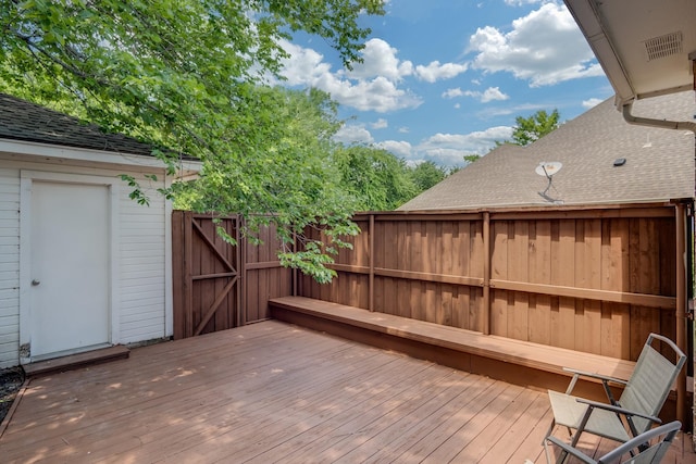 626 Lochngreen Trl, Arlington, TX 76012 - deck with fence