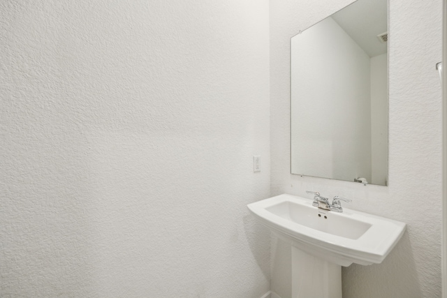 3903 Rochelle Ln, Forney, TX 75126 - view of bathroom