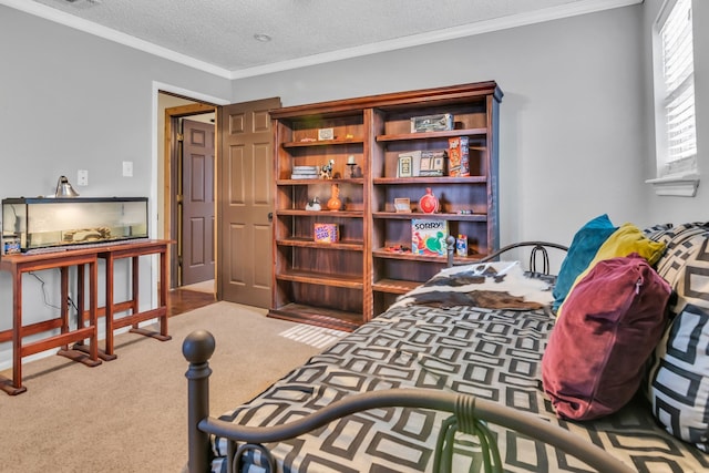836 Silver Creek Rd, Azle, TX 76020 - bedroom with carpet, crown molding, and a textured ceiling