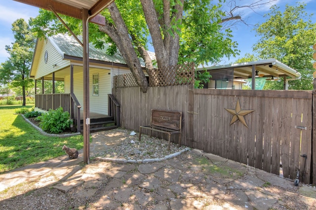 836 Silver Creek Rd, Azle, TX 76020 - view of patio with fence