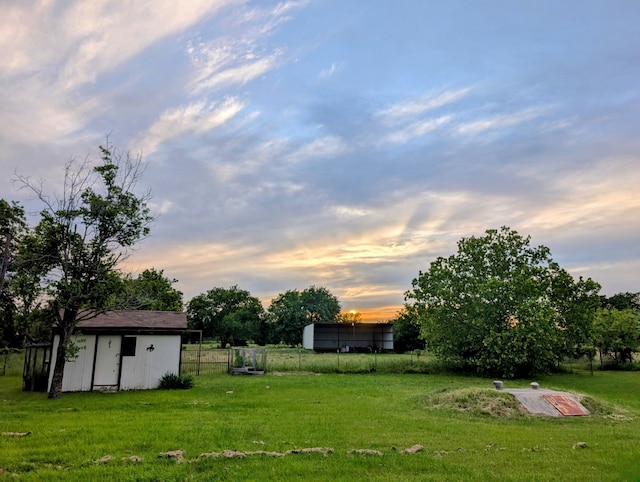 836 Silver Creek Rd, Azle, TX 76020 - view of yard with a storage unit and an outdoor structure