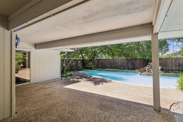 6908 Heatherknoll Dr, Dallas, TX 75248 - view of swimming pool featuring a patio area and a fenced backyard