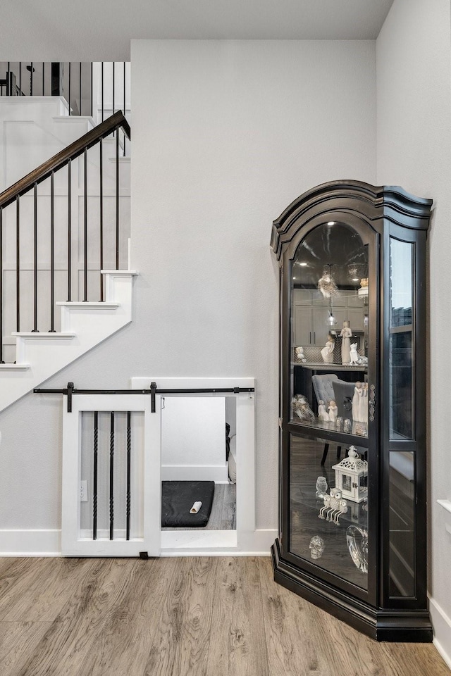 507 N Eagle Point Rd, Van Alstyne, TX 75495 - stairway featuring wood finished floors and baseboards