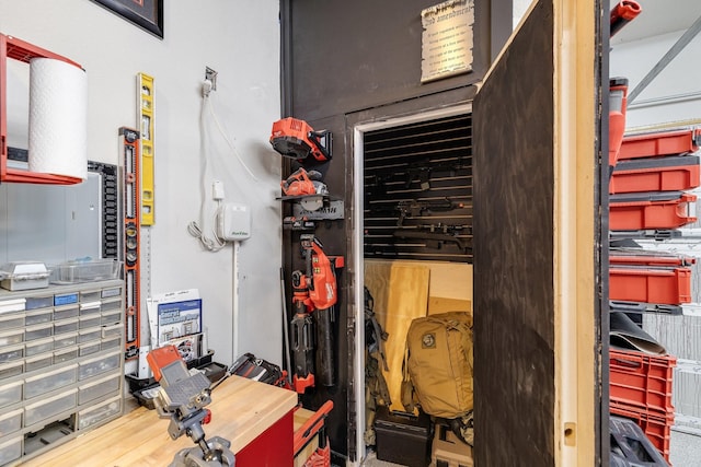 507 N Eagle Point Rd, Van Alstyne, TX 75495 - view of storage room