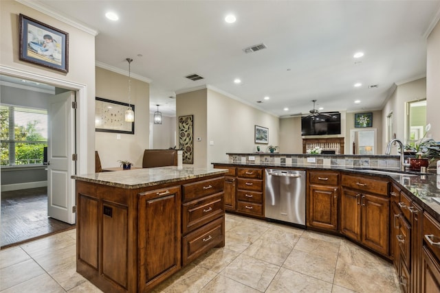 410 W Estelle Ln, Lucas, TX 75002 - kitchen with stainless steel dishwasher, a sink, ornamental molding, a ceiling fan, and recessed lighting