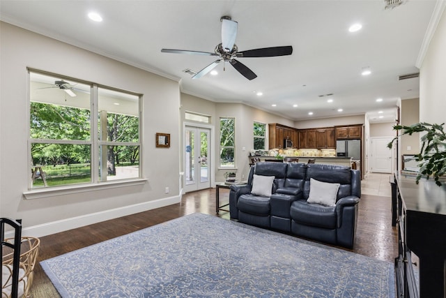 410 W Estelle Ln, Lucas, TX 75002 - living room featuring a ceiling fan, crown molding, dark wood-type flooring, recessed lighting, and baseboards