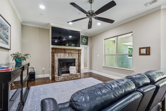 410 W Estelle Ln, Lucas, TX 75002 - living area featuring wood finished floors, ornamental molding, a ceiling fan, recessed lighting, and a fireplace