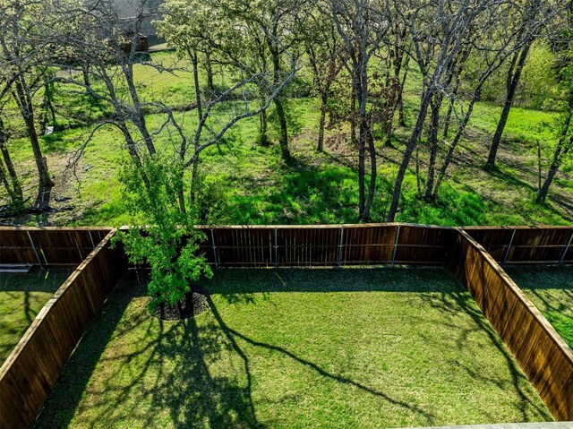 3932 Oak Creek Cir, Denison, TX 75020 - view of yard