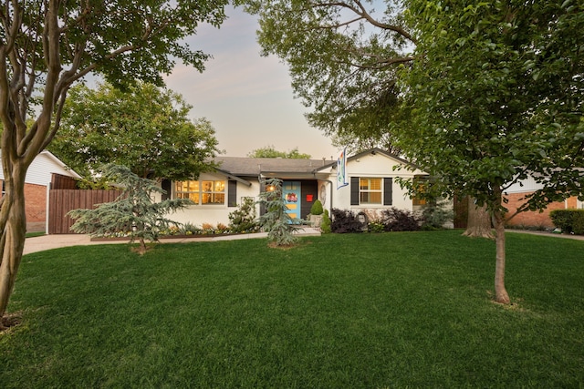 8538 Grenadier Dr, Dallas, TX 75238 - view of single story home