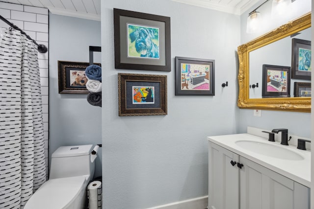 8538 Grenadier Dr, Dallas, TX 75238 - bathroom featuring crown molding, vanity, toilet, and a shower with curtain