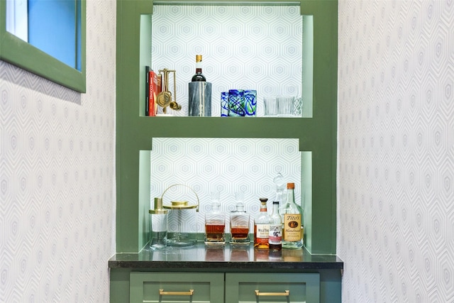 4710 Bobbitt Dr, Dallas, TX 75229 - view of indoor dry bar