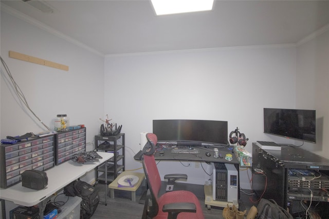 1524 Daywood Ln, Irving, TX 75061 - office area with ornamental molding