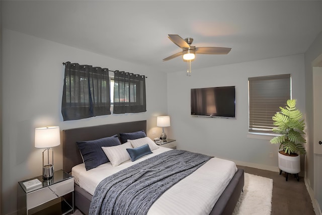 1524 Daywood Ln, Irving, TX 75061 - bedroom featuring baseboards and ceiling fan