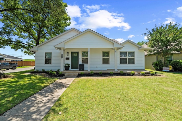801 Edgefield Rd, Fort Worth, TX 76107 - view of front of house with a porch