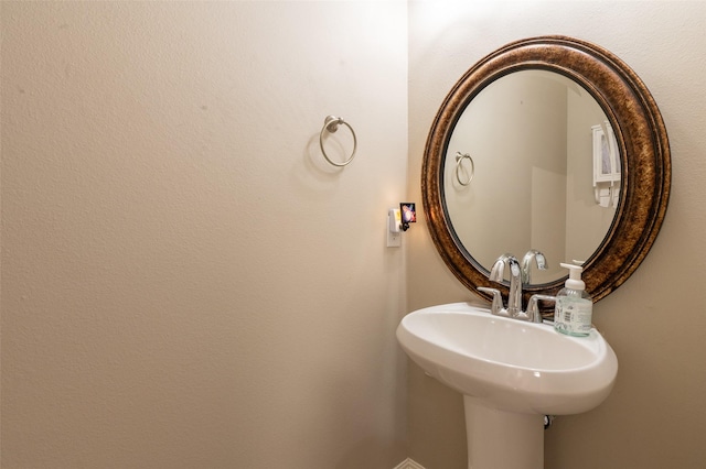 3075 Willow Grove Blvd Unit 1105, Mckinney, TX 75070 - bathroom featuring a sink