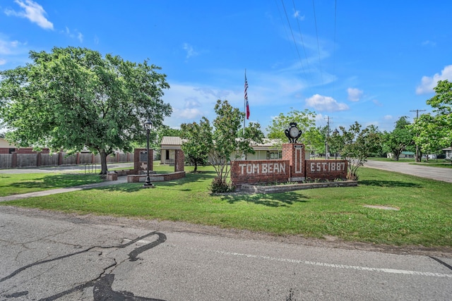 209 S Britton St, Tom Bean, TX 75489 - view of community sign