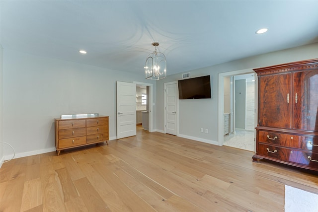 3326 Courtyard Pl, Farmers Branch, TX 75234 - unfurnished bedroom with light wood finished floors, a chandelier, recessed lighting, and baseboards