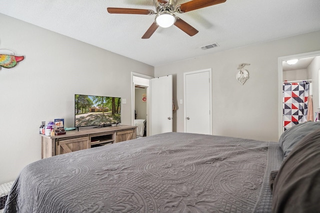 816 Red Oak Ct, Azle, TX 76020 - bedroom featuring ceiling fan
