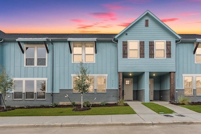 9709 Thorncrown Ln, Fort Worth, TX 76179 - view of front facade featuring board and batten siding and a lawn