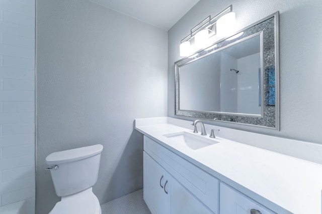 1725 Camara Ct, Grand Prairie, TX 75051 - full bathroom with toilet and vanity