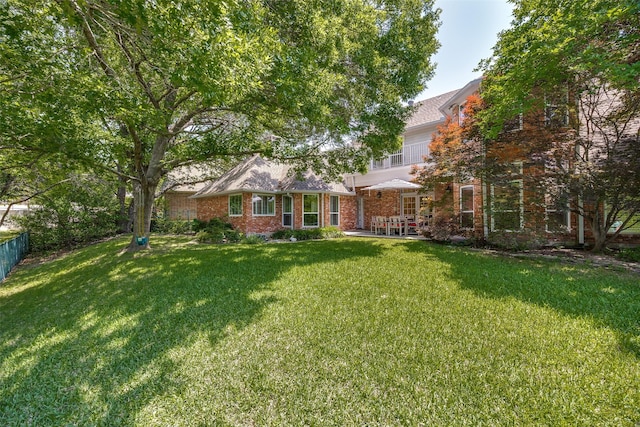 7207 Abrams Place Ct, Dallas, TX 75231 - view of yard featuring a patio