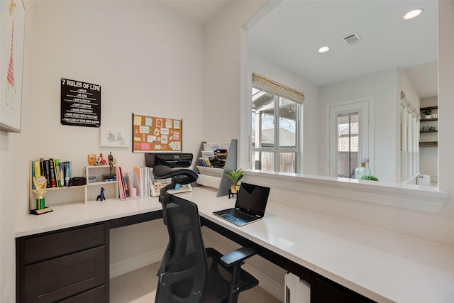 11130 Villa Canales Ln, Frisco, TX 75035 - office space featuring built in study area, recessed lighting, arched walkways, and baseboards