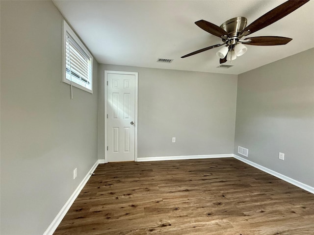 816 Bradleys Bnd, Tool, TX 75143 - unfurnished room featuring wood finished floors, baseboards, and a ceiling fan