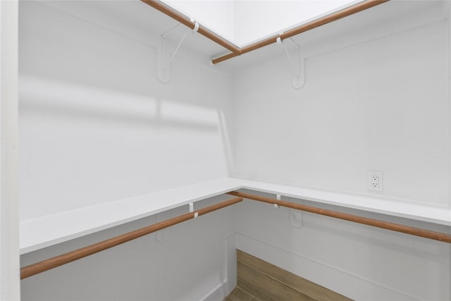 401 Tangle Dr, Tool, TX 75143 - view of walk in closet