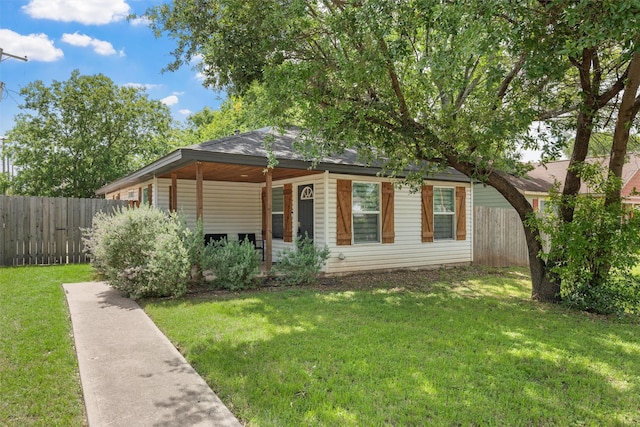 1900 N 15th St, Waco, TX 76707 - single story home with covered porch
