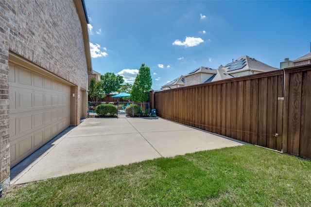 13348 Torrington Dr, Frisco, TX 75035 - view of garage