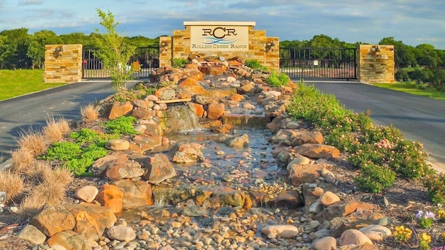 7000 Heathington Blvd, Granbury, TX 76049