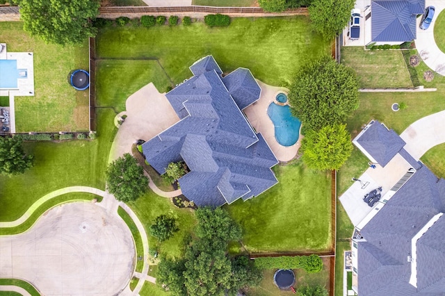 drone / aerial view of a pool