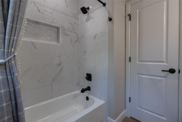 914 S Brazos St, Weatherford, TX 76086 - full bath with  shower combination