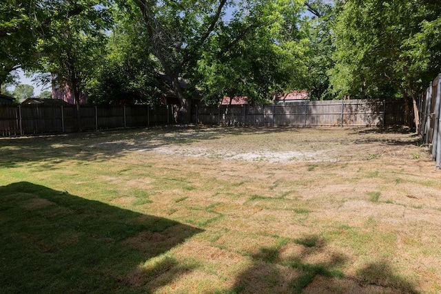 914 S Brazos St, Weatherford, TX 76086 - view of yard