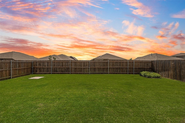 2122 Slow Stream Dr, Royse City, TX 75189 - view of yard at dusk