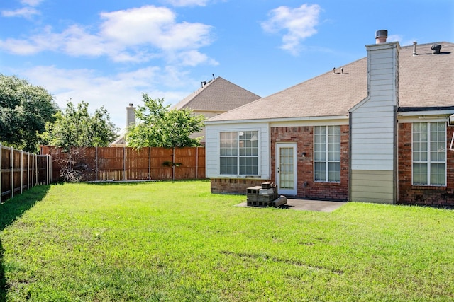 1325 Bentley Dr, Carrollton, TX 75006 - view of yard
