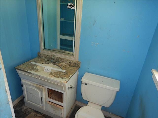 4180 Glenn Rd, Shreveport, LA 71107 - bathroom with toilet and vanity